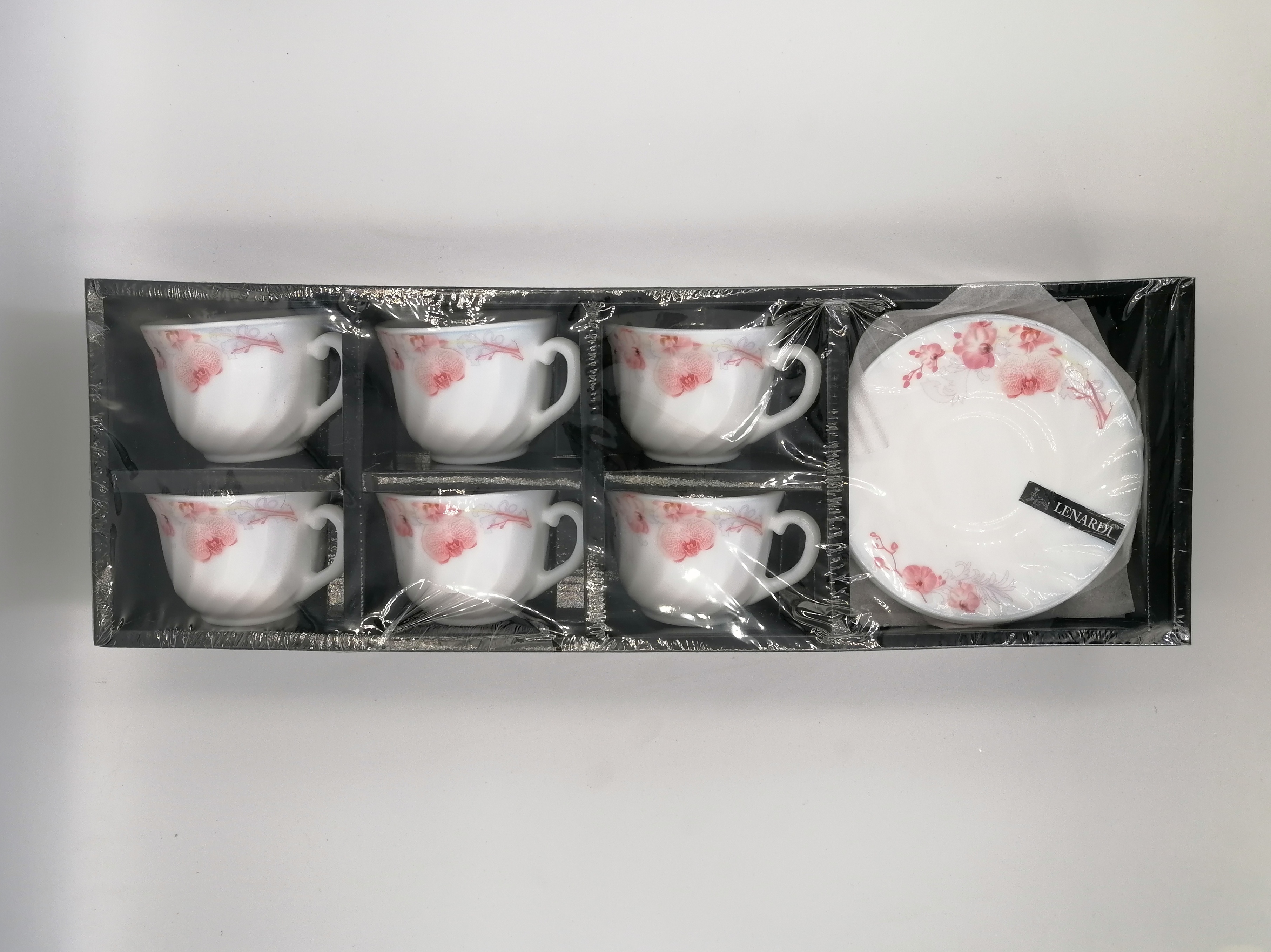 Чайный сервиз на 6 персон (12 предметов), 